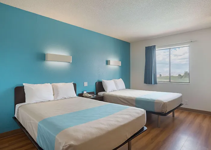 6-page, Az Hotel