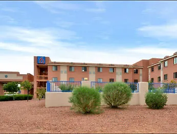 6-page, Az Hotel 4*