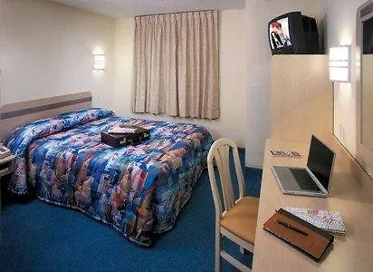 6-page, Az Hotel 4*